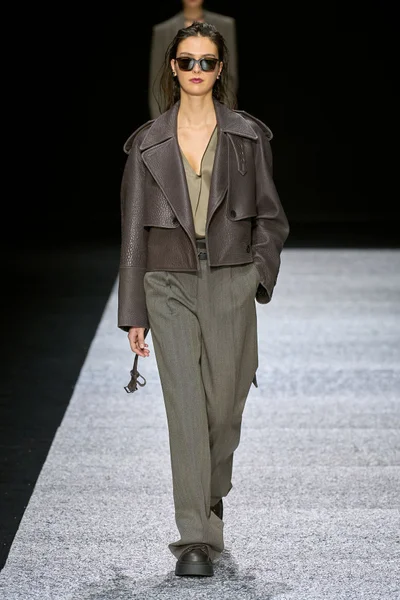 Look 26